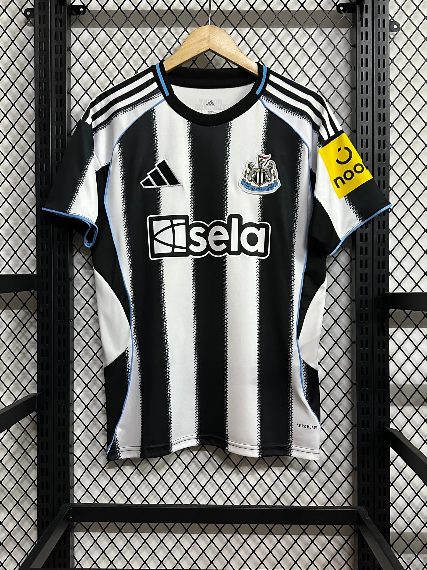 Newcastle United Home Jersey 2024/25 – Fan Version