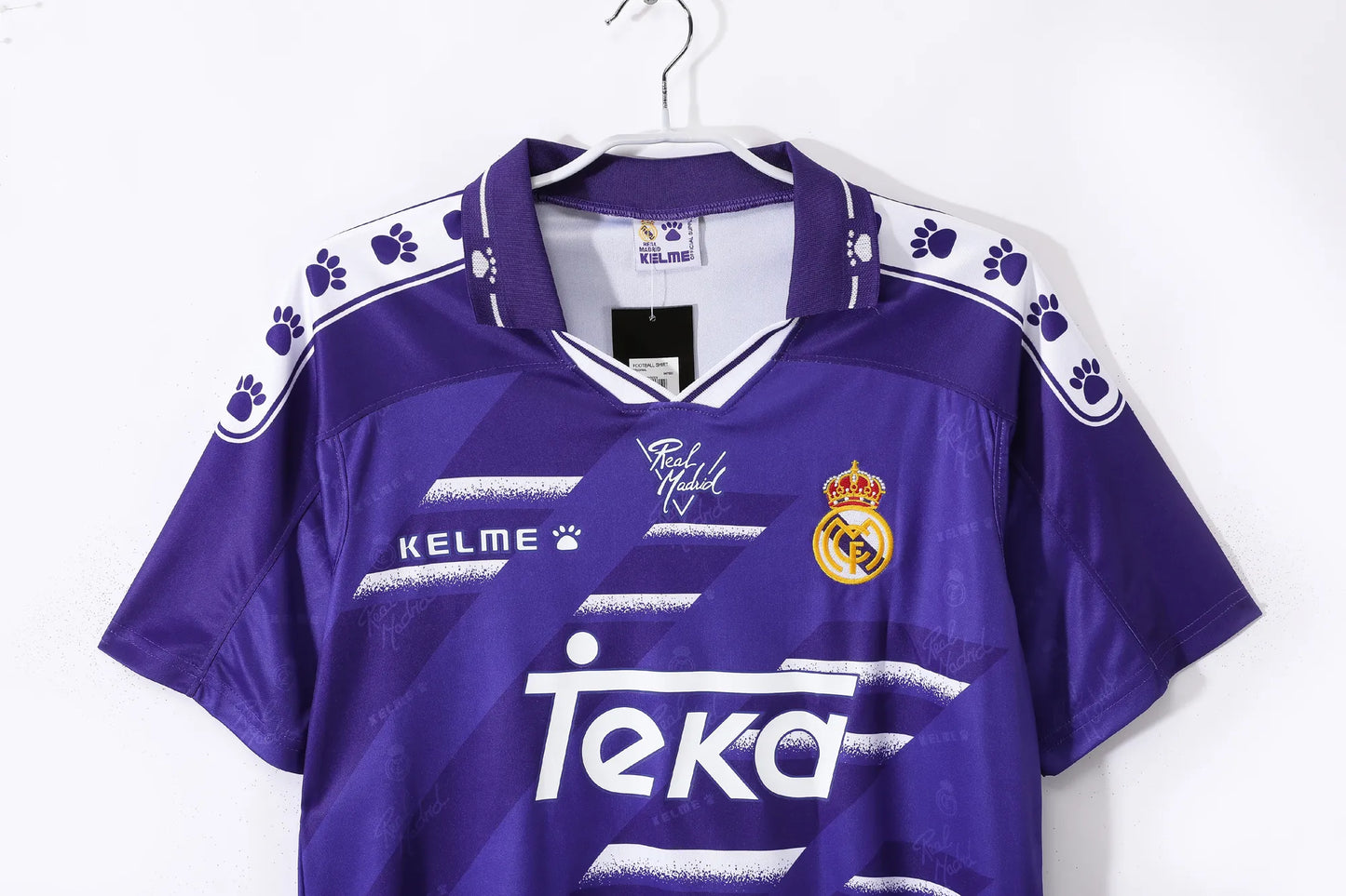 Real Madrid Retro Away Jersey 1996/97 – Fan Version