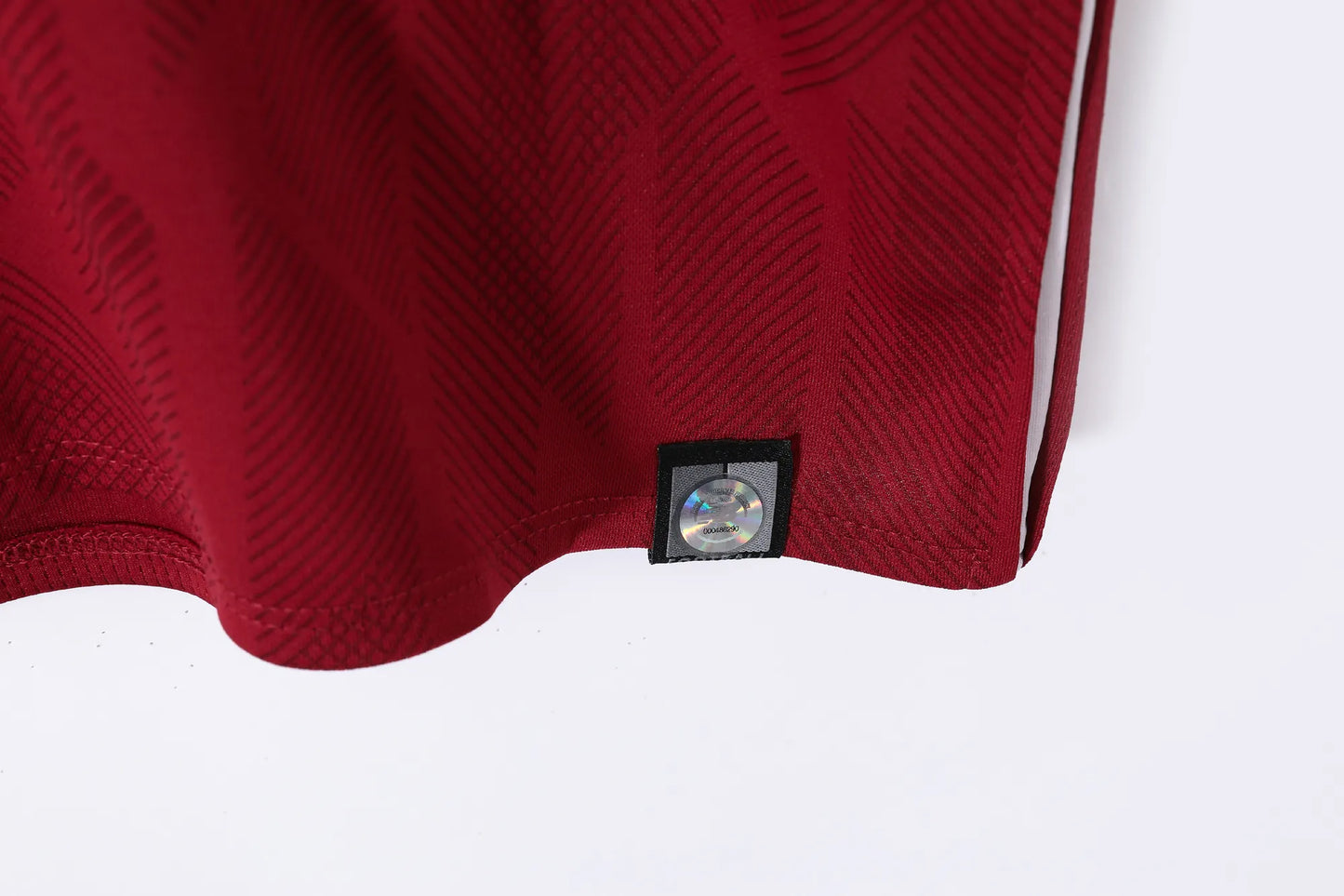 Liverpool Retro Home Jersey 2018/19 – Fan Version