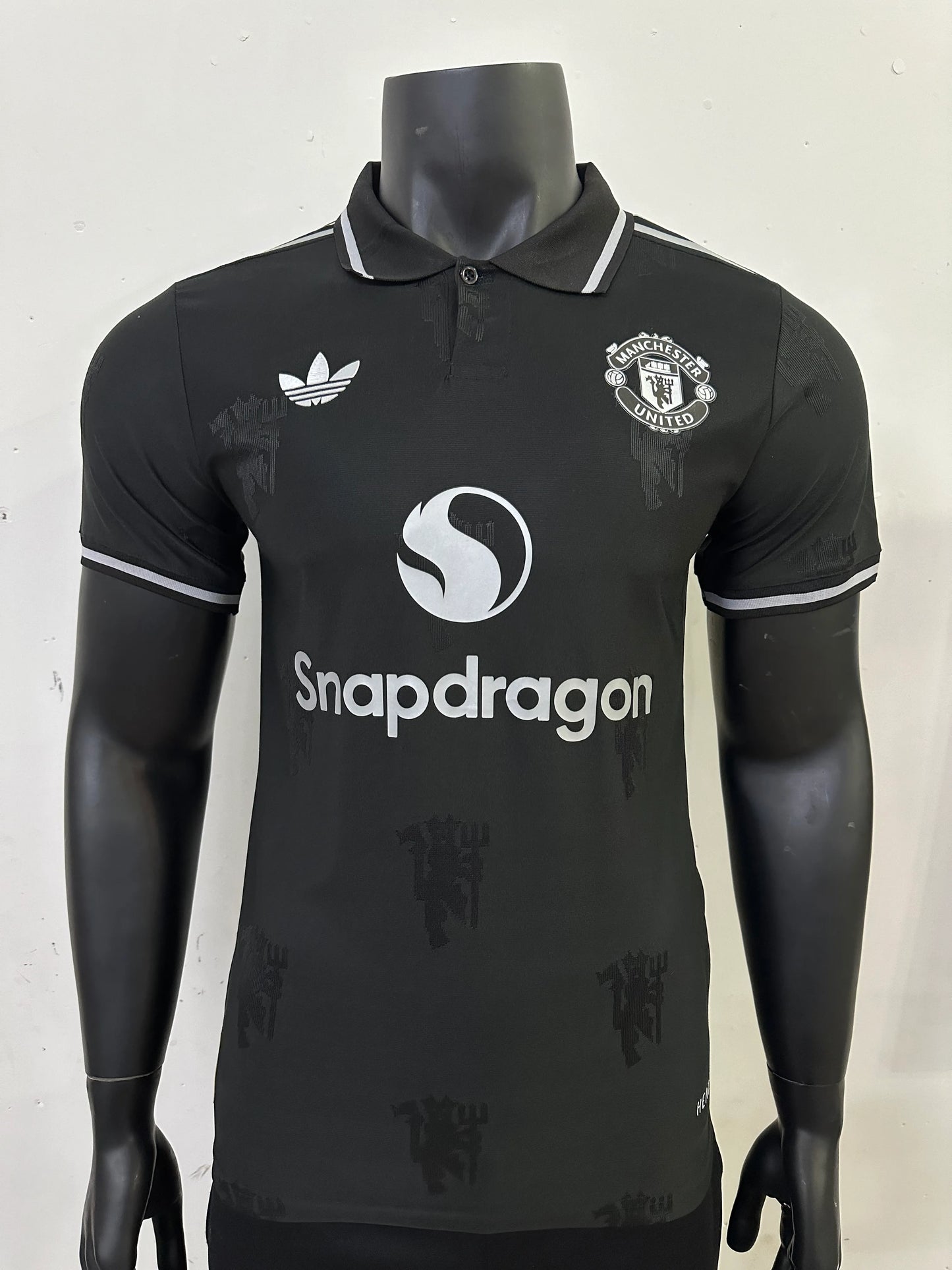 Manchester United Icons Black Jersey Player Version