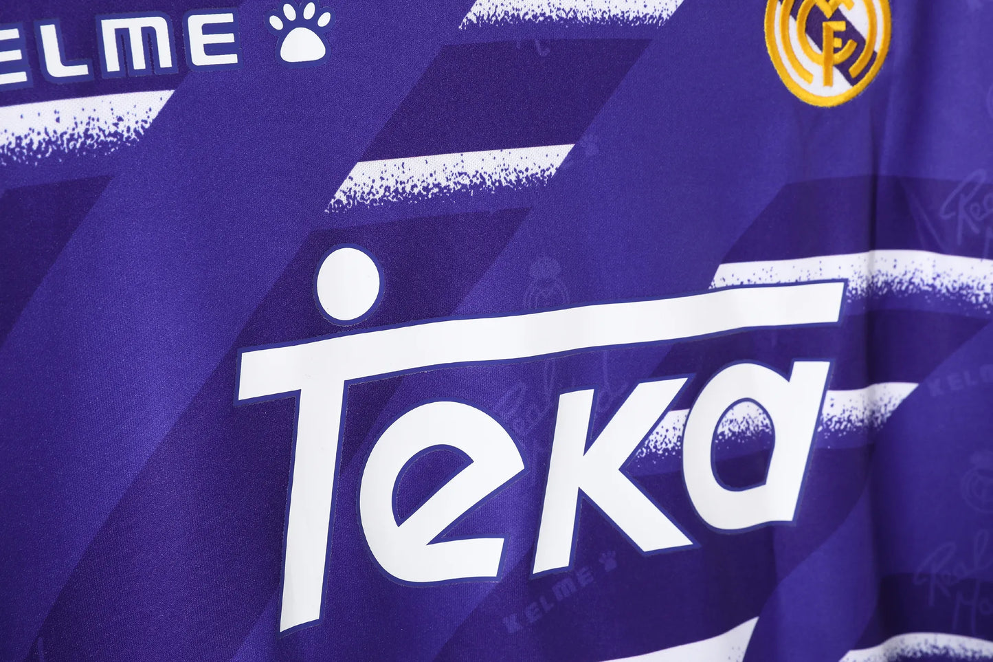 Real Madrid Retro Away Jersey 1996/97 – Fan Version