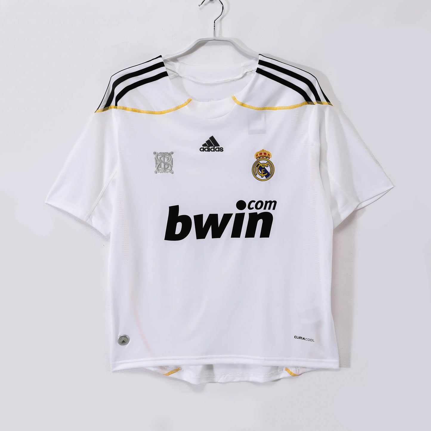 Real Madrid Retro Home Jersey 2009/10 – Fan Version