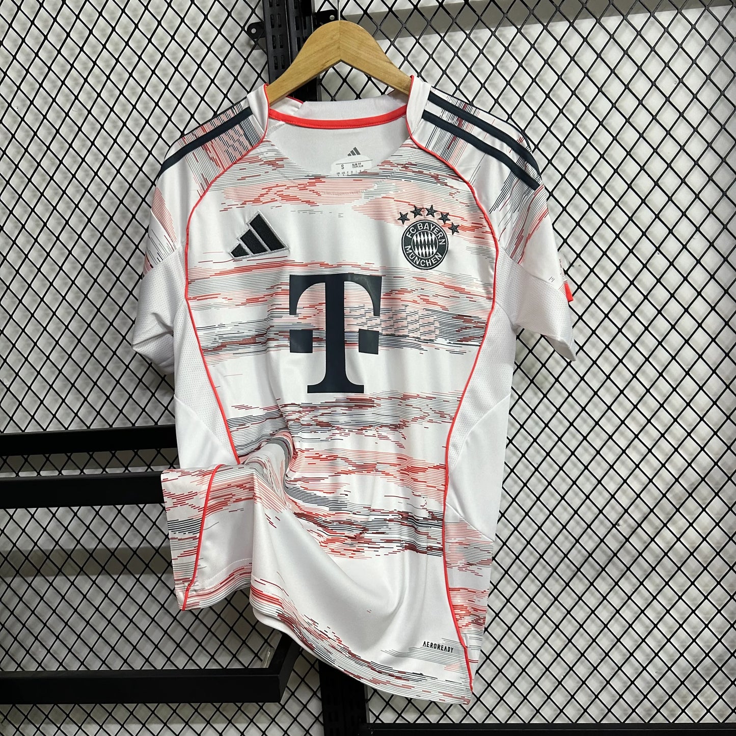 Bayern Munich Away Jersey 2025/26 – Fan Version