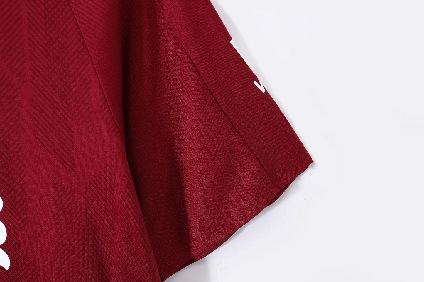 Liverpool Retro Home Jersey 2018/19 – Fan Version