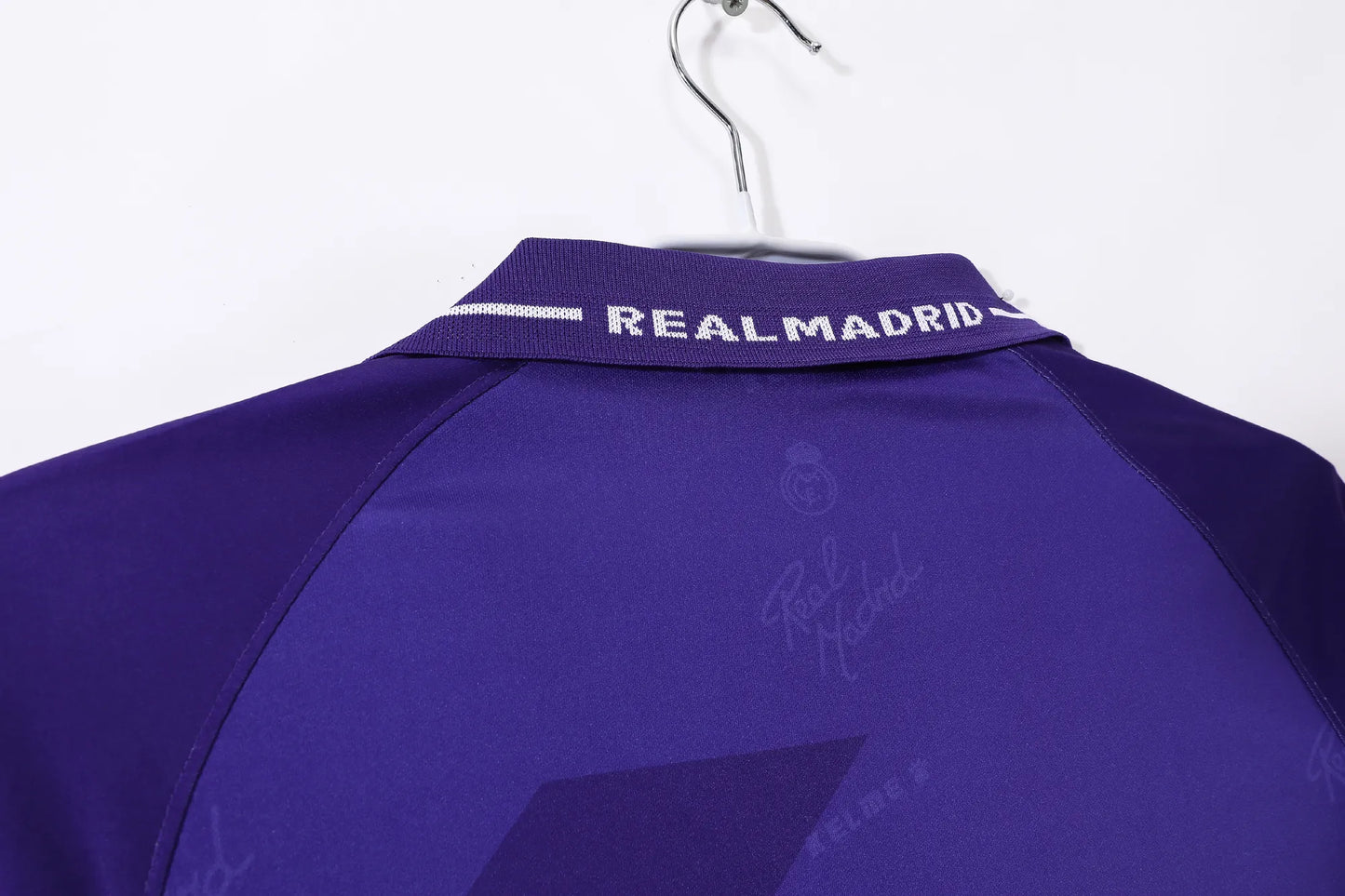 Real Madrid Retro Away Jersey 1996/97 – Fan Version
