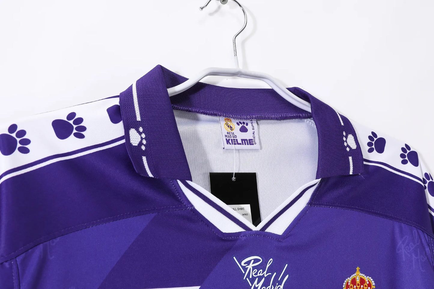 Real Madrid Retro Away Jersey 1996/97 – Fan Version