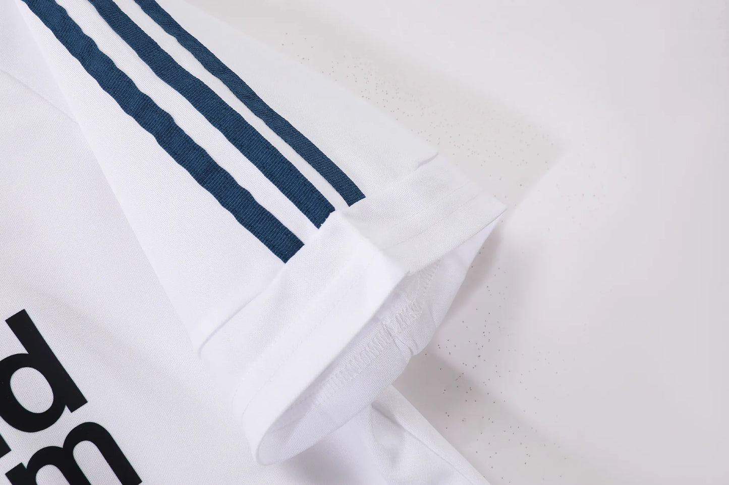 Real Madrid Retro Home Jersey 2001/02 – Fan Version