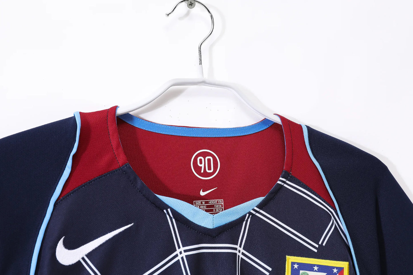 Atlético Madrid Away Retro Jersey 2004/05 – Fan Version
