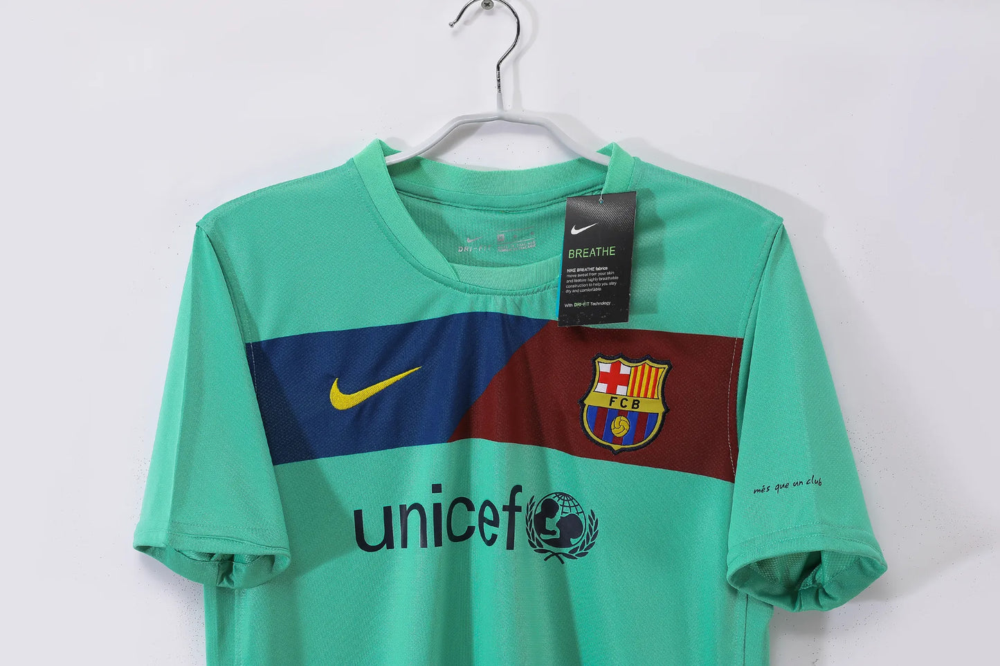Barcelona Retro Away Jersey 2010/11 – Fan Version