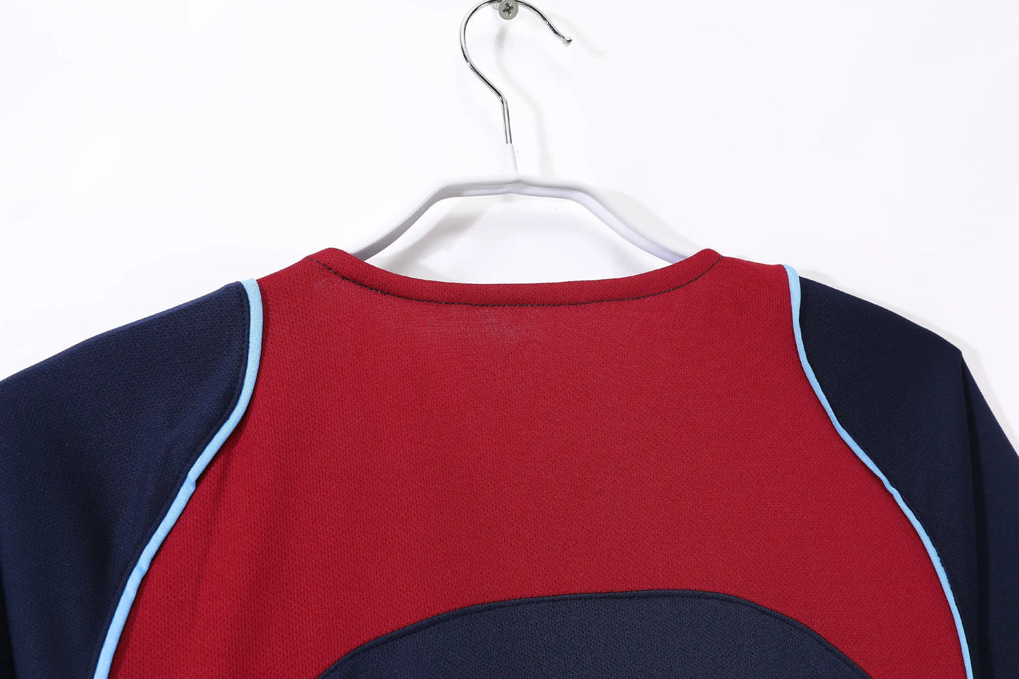 Atlético Madrid Away Retro Jersey 2004/05 – Fan Version