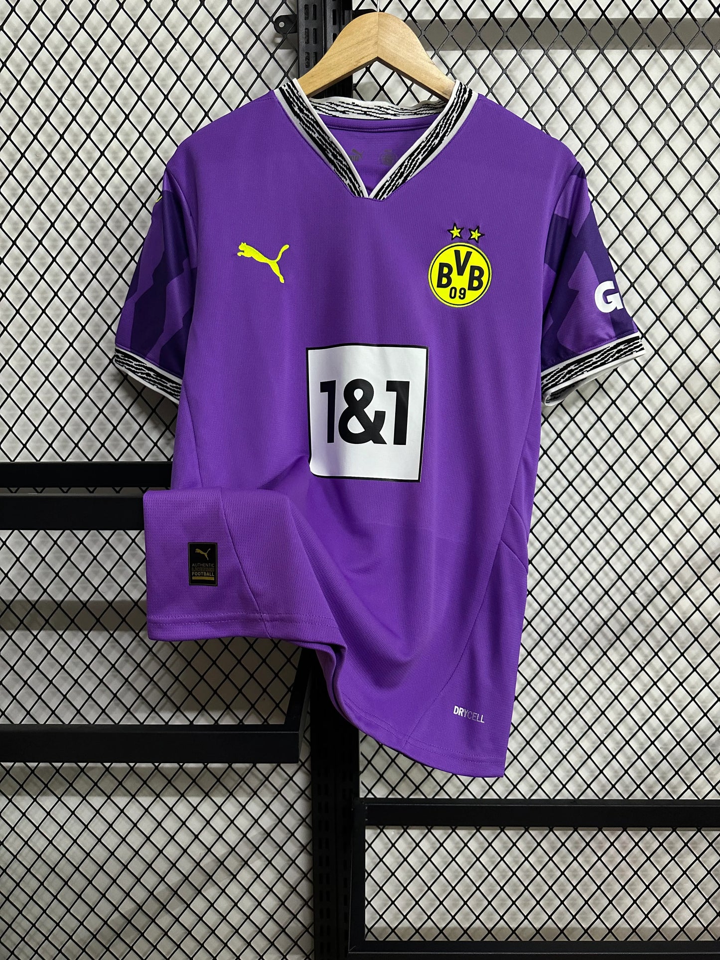 Borussia Dortmund Goalkeeper Jersey 2023/24 – Fan Version