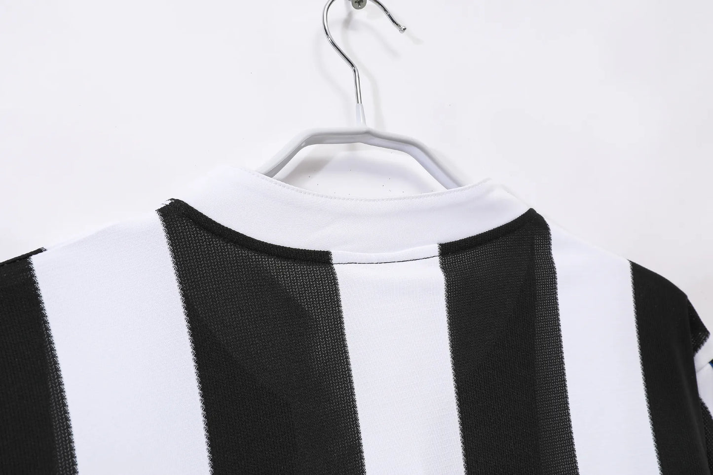 Newcastle United Retro Home Jersey 1995 – Fan Version