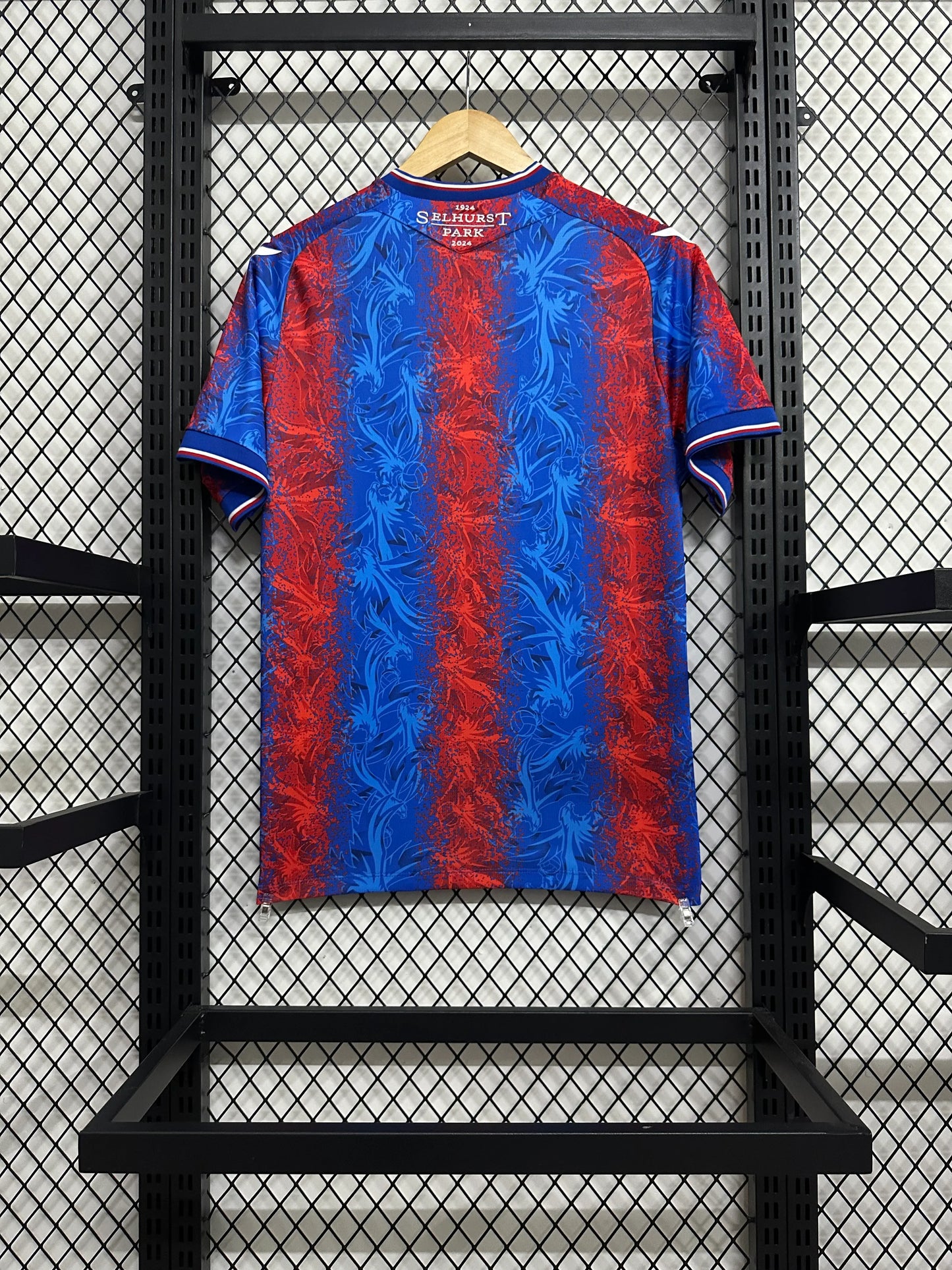 Crystal Palace Home Jersey 2024/25 – Fan Version