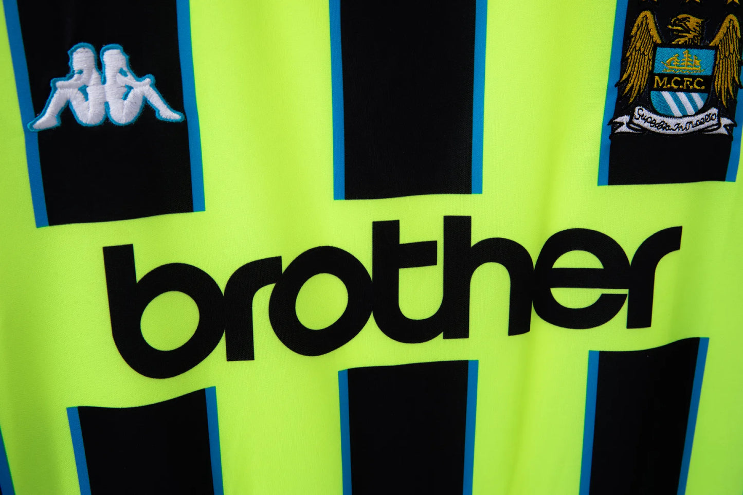 Manchester City Retro Away Jersey 1998/99 – Fan Version