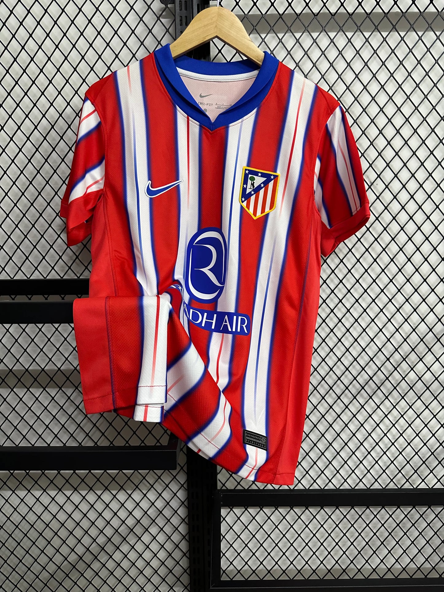 Atlético Madrid Home Jersey 2024/25 – Fan Version