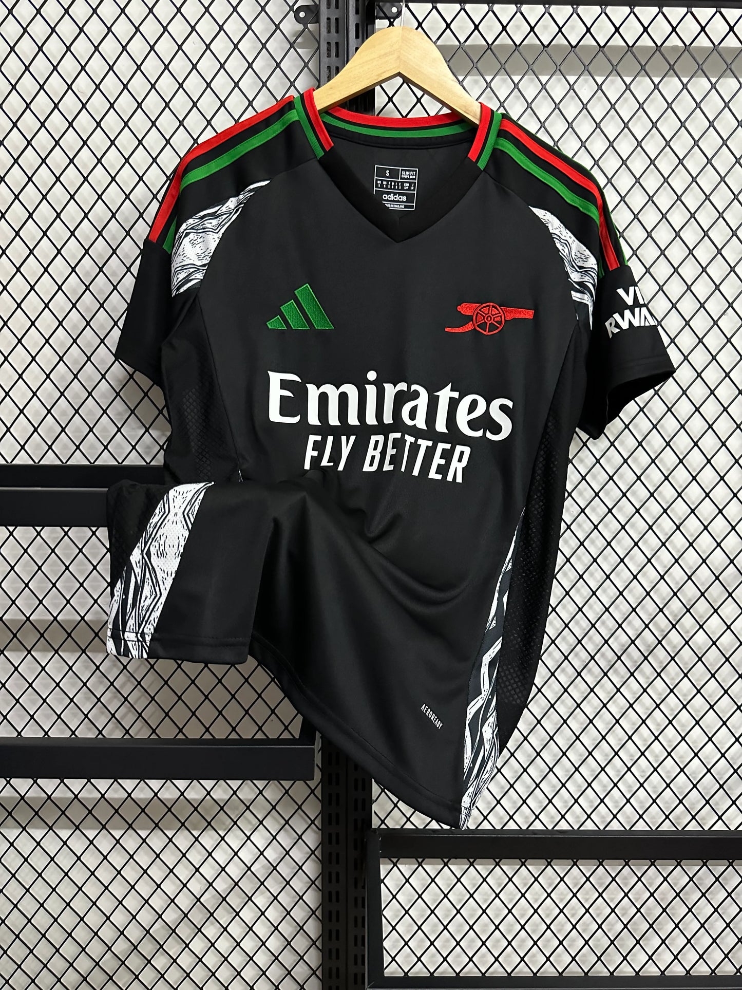 Arsenal Away Jersey 2024/25 – Fan Version