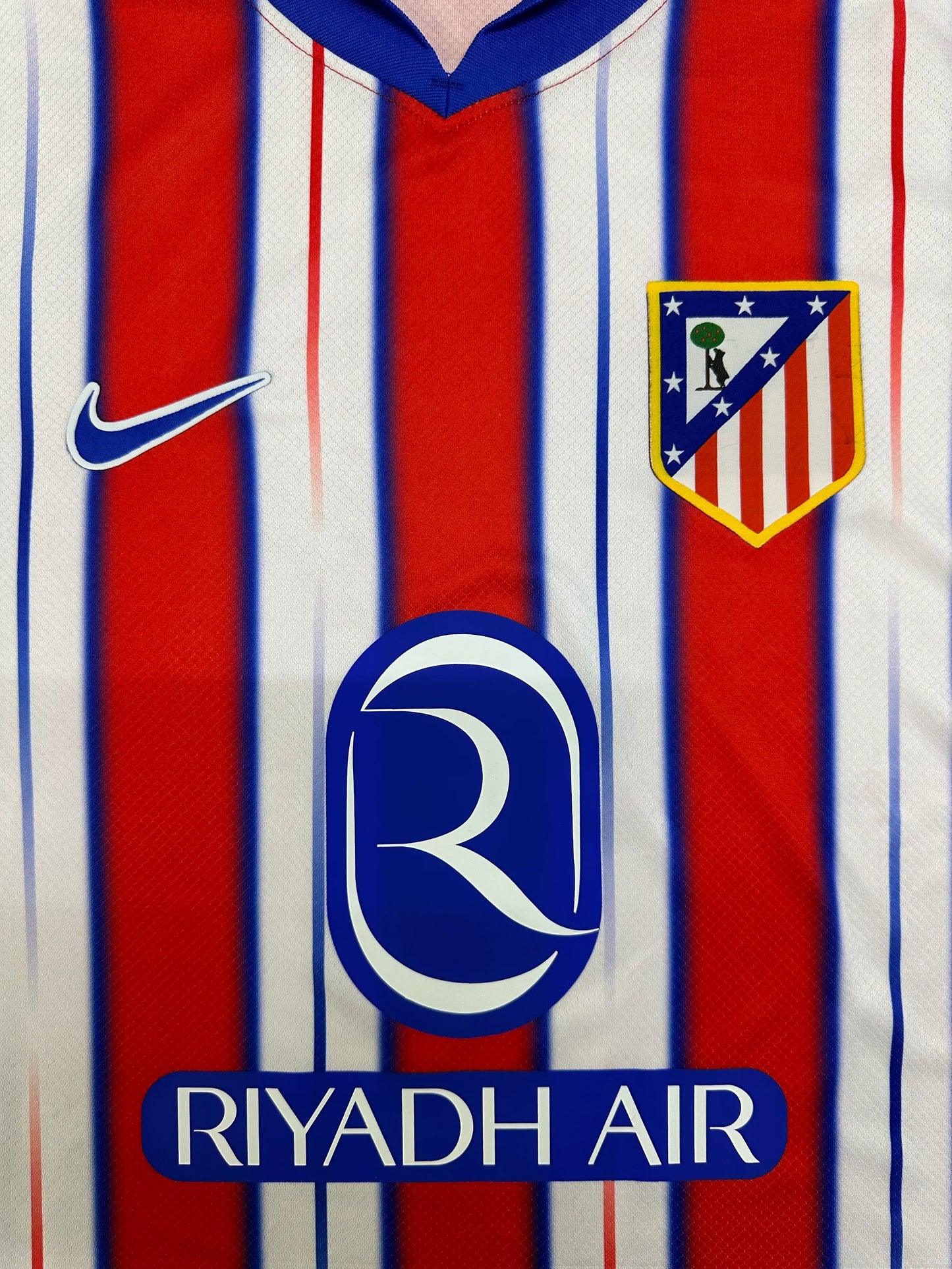 Atlético Madrid Home Jersey 2024/25 – Fan Version