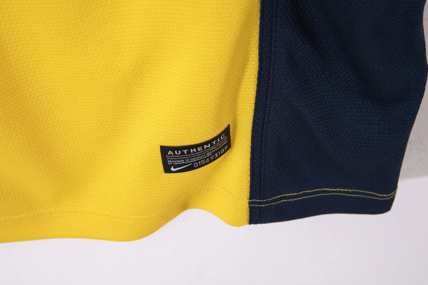 Atlético Madrid Retro Away Jersey 2013/14 – Fan Version